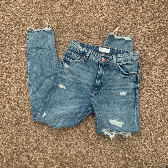 Bershka Ripped Slim Comfort Jeans - Picture 2 of 5